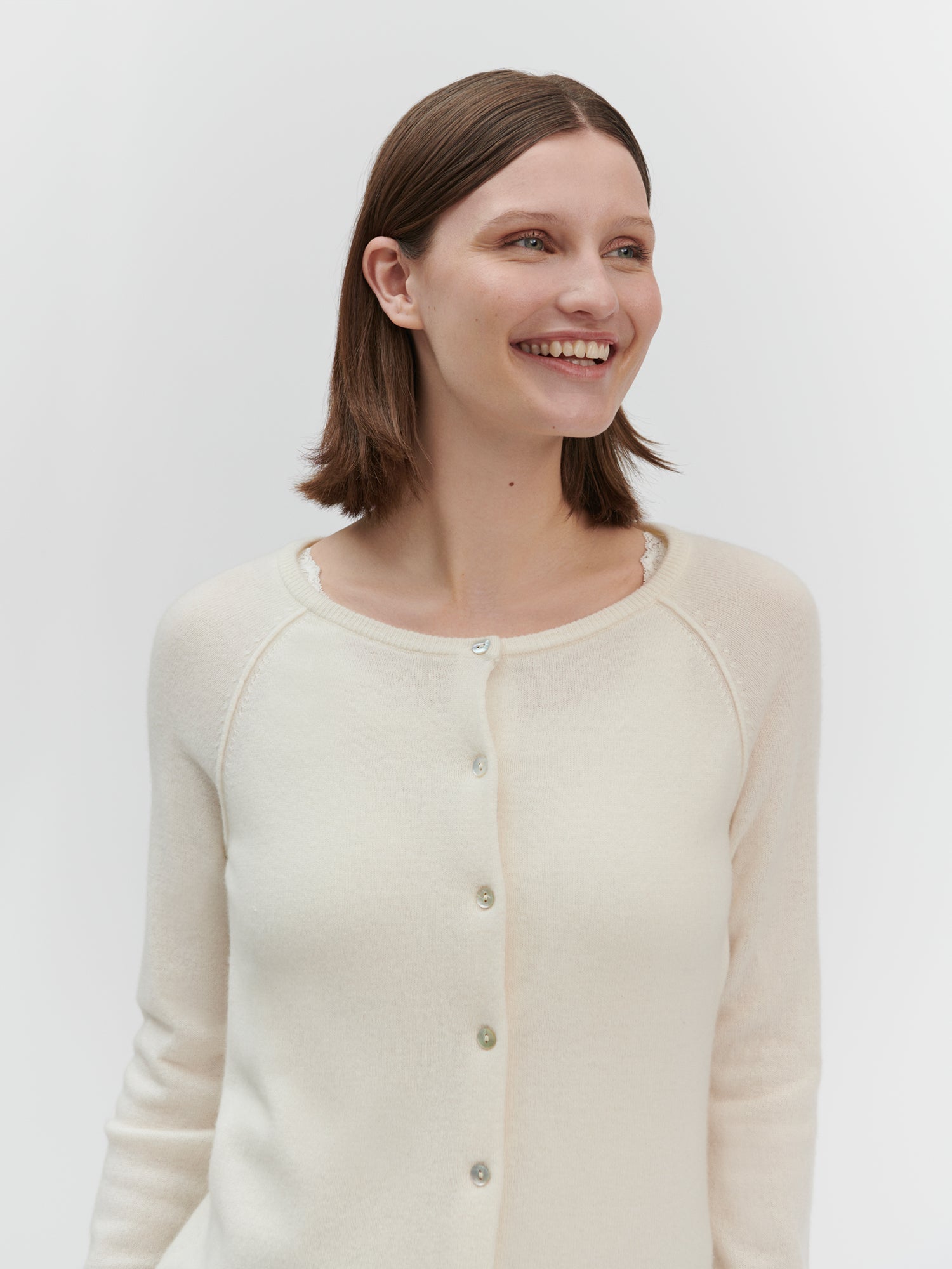 RWLaica O-neck Cardigan